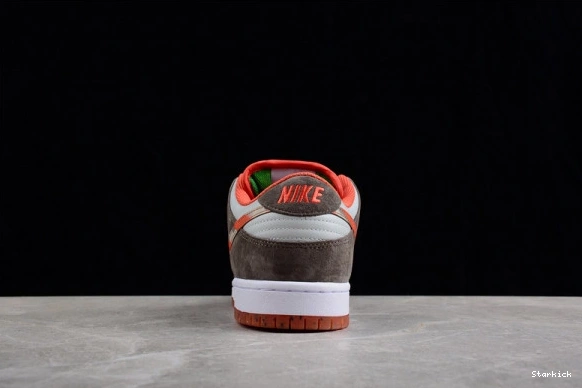 Crushed D.C. Low SB Dunk DH7782-001 Nike 1025